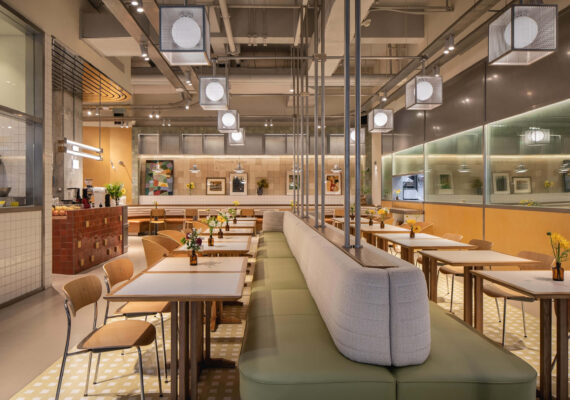 Không Gian Thoải Mái Và Ấm Cúng Cho Thực Khách